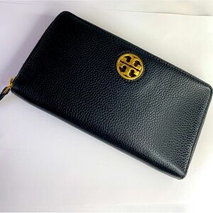 TORY BURCH Carson Zip Continental Wallet